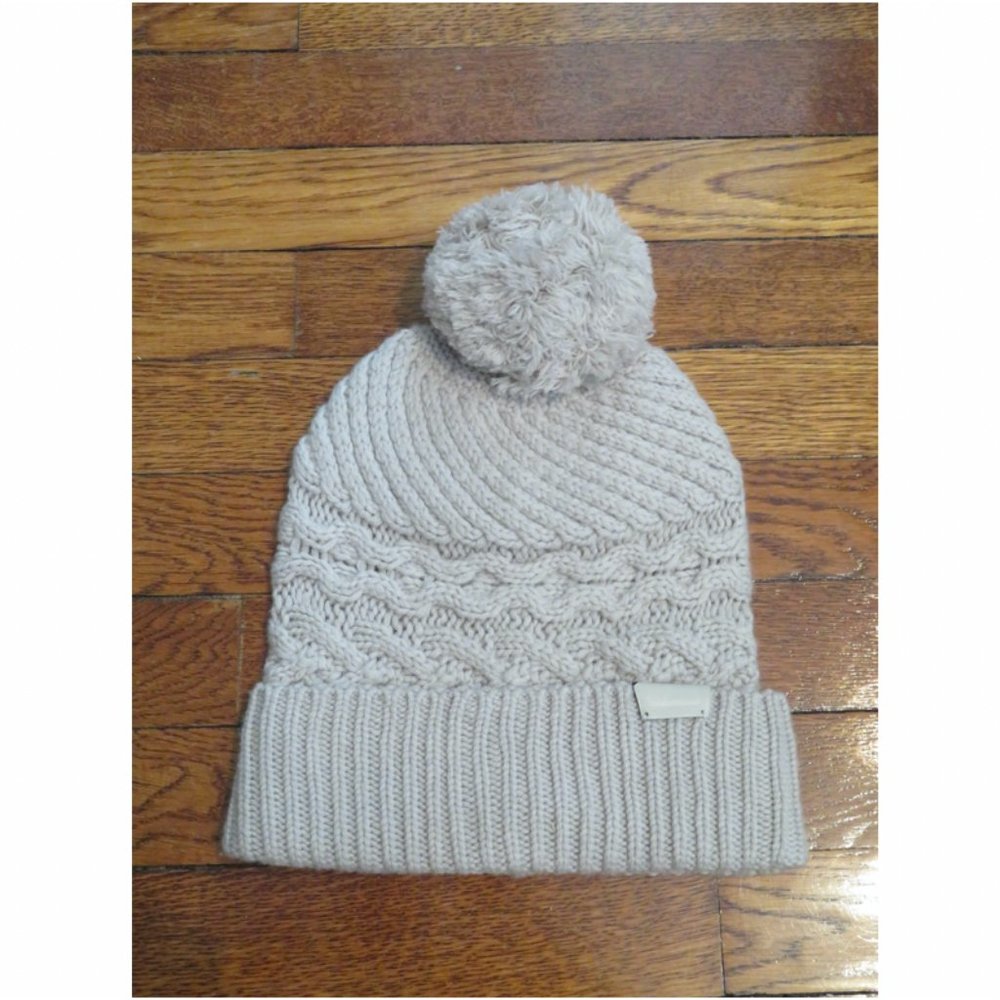 Coach Knit Winter Hat | Grey | Cashmere & Wool
